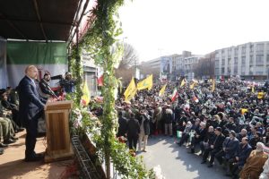 رییس مجلس: جامعه حق اعتراض و انتقاد دارد