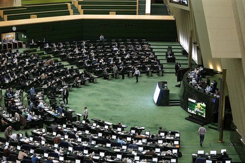 جزئیات جلسه غیرعلنی مجلس با تیم اقتصادی دولت درباره ارز