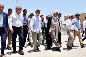 بازدید رئیس کمیسیون اصل نود مجلس از پایانه نفتی جاسک