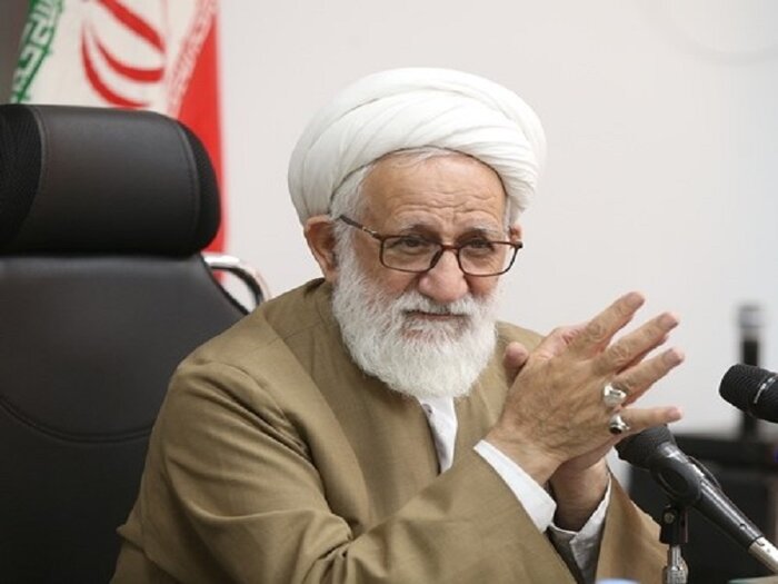 حضور نماینده ولی فقیه در بنیاد شهید و امور ایثارگران در بانک دی