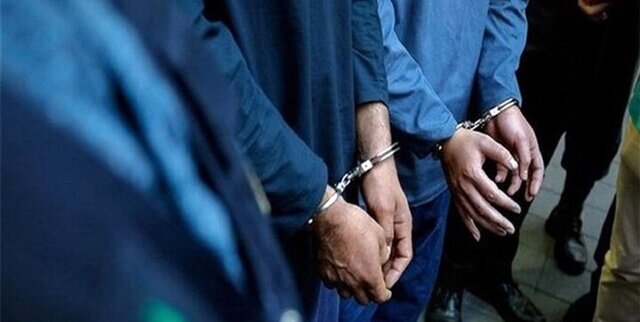 ۳ متهم با ۶۴۰ قطعه سکه عتیقه در قم دستگیر شدند