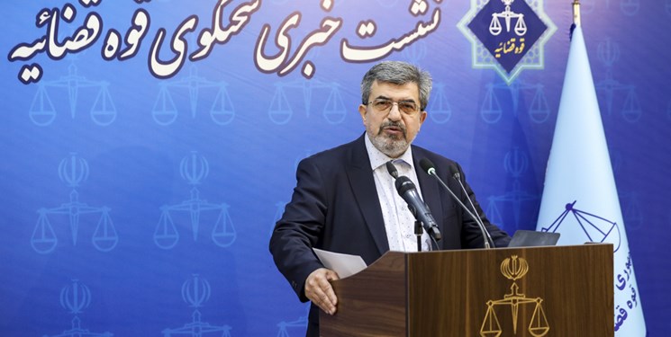 برگزاری دادگاه علنی رسیدگی به جنایات سرکرده منافقین در آذرماه