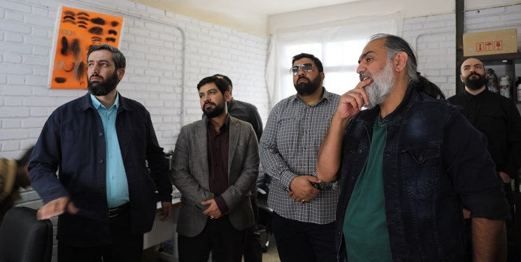 بازدید رییس سازمان فرهنگی هنری شهرداری تهران از پشت صحنه «احمد»