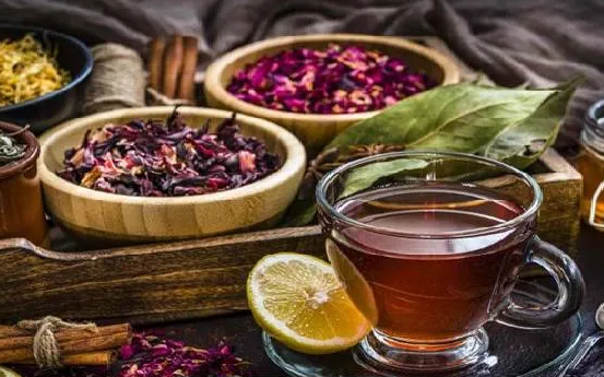 معرفی ۵ دمنوش جایگزین چای