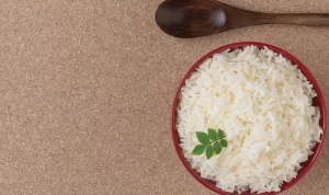 ۱۰ ترفند خانگی برای رفع بوی سوختگی برنج