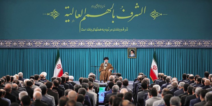 مهم‌ترین وظیفه دولت بهبود فضای کسب و کار و برطرف کردن موانع آن است