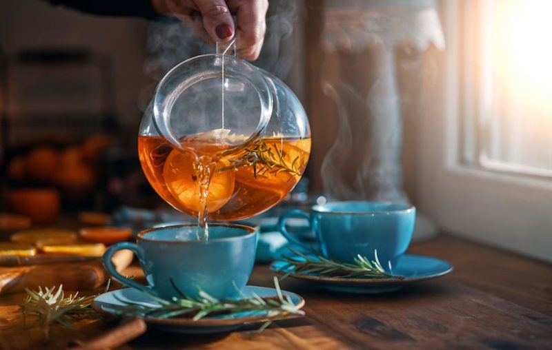 طرز تهیه ۵ دمنوش میوه‌ای خوش‌طعم در خانه
