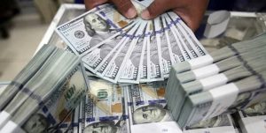 ریزش ۱۵۰۰ تومانی قیمت دلار‌ در یک روز
