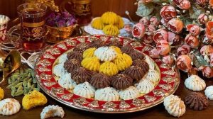 طرز تهیه شیرینی بهشتی با لیوان برای عید نوروز