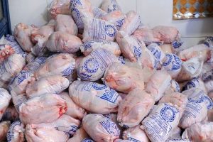 کشف ۲۶ تن گوشت مرغ منجمد تاریخ گذشته در اصفهان
