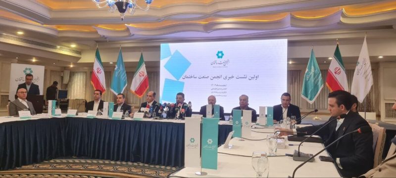 واحد‌های کوچک متراژ با شعار جوانی جمعیت سازگاری ندارد/ حضور پیمانکاران چینی نیازمند کار کارشناسی است
