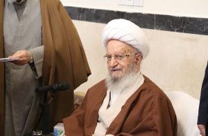 حضور پای صندوق‌ها حل مشکلات کشور را آسان می‌کند
