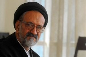وزیر ارشاد دولت اصلاحات، زندگینامه سیدمحمود دعایی را می‌نویسد