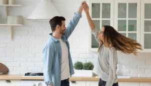 وظایف یک زن نسبت به شوهرش