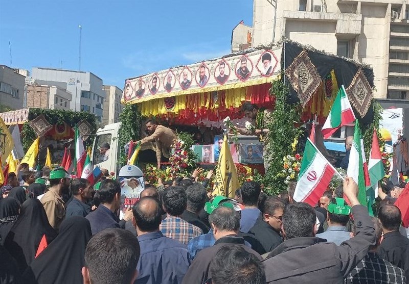 آغاز تشییع پیکر شهید زاهدی و یارانش در تهران + عکس