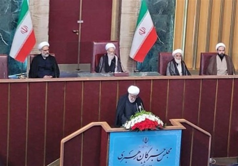 آیت‌الله موحدی کرمانی رئیس مجلس خبرگان شد