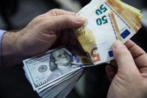 جدیدترین نرخ دلار و یورو در مرکز مبادله ارز