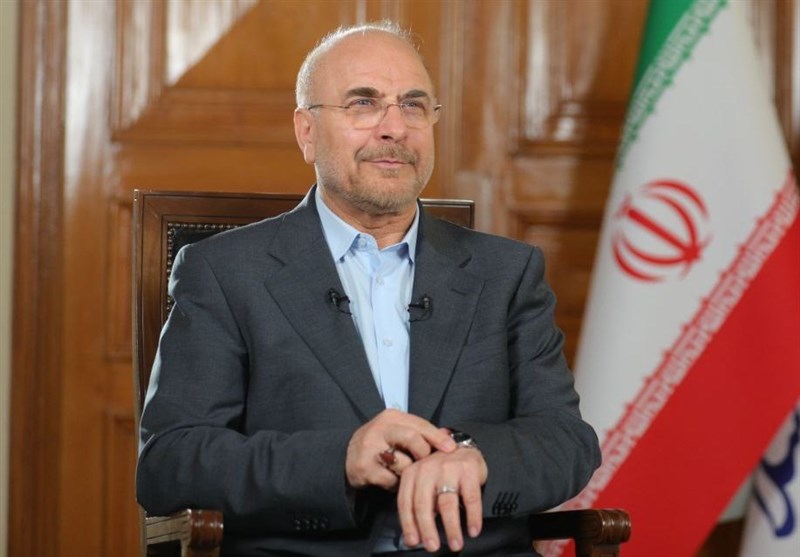 رئیس مجلس وارد کاشان شد
