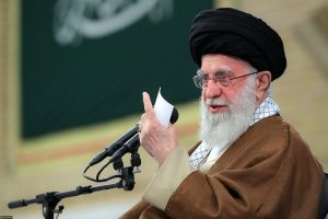 رهبر انقلاب با جمعی از بانوان حوزه علمیه دیدار کردند