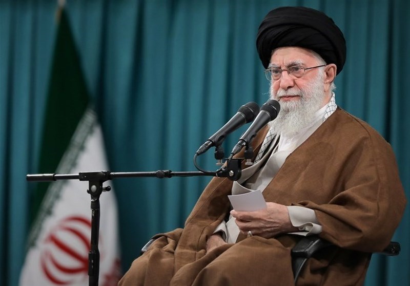 رهبر انقلاب: ملت ایران مزدوران آمریکا را زیر گام‌های خود لگدمال خواهد کرد
