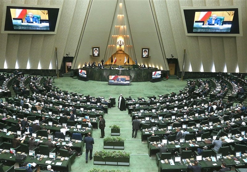 سکوت کمیسیون اقتصادی مجلس در برابر اوضاع بازار ارز