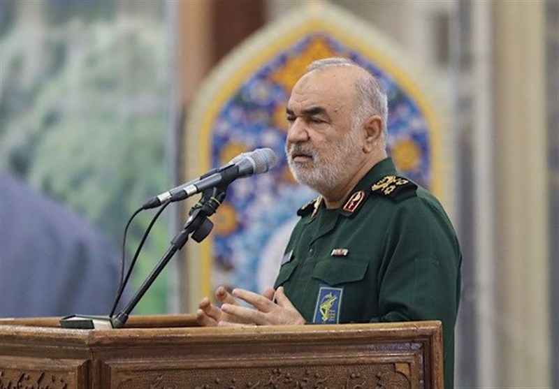 سردار سلامی: انقلاب توانسته در دوردست با مستکبران درگیر شود