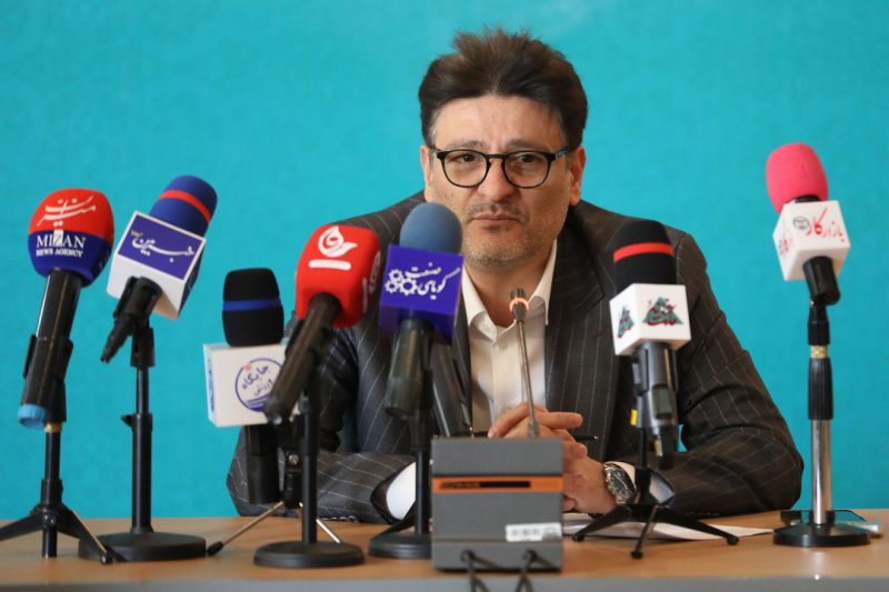 ستون فقرات رشد اقتصادی کشور تولید داخلی است/فراکسیون تمام تلاش خود را برای تسهیل در صدور مجوزهای کسب و کار می‌کند
