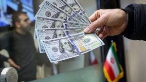 قیمت دلار و سایر ارزها امروز ۲۸ فروردین ۱۴۰۴/ دلار یک کانال سقوط کرد