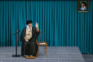 رهبر انقلاب: نباید ممنوعیت ورود کالاهایی با مشابه داخلی برداشته شود