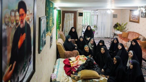 مادر شهید رئیسی: هنوز منتظرم ابراهیم از در بیاید