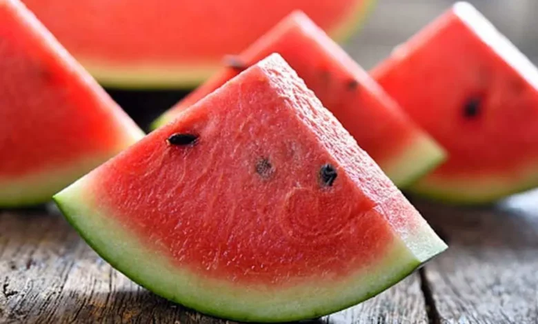 هندوانه؛ میوه‌ای تابستانی با فواید شگفت‌انگیز برای قلب، پوست و عضلات