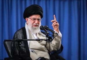 پرسش: علت اصلی دشمنی آمریکا با ملت ایران چیست؟