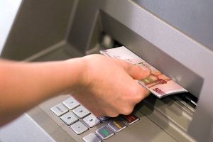 سقف برداشت نقدی در بانک‌ها برای ارز اربعین ۶۰ میلیون تومان شد