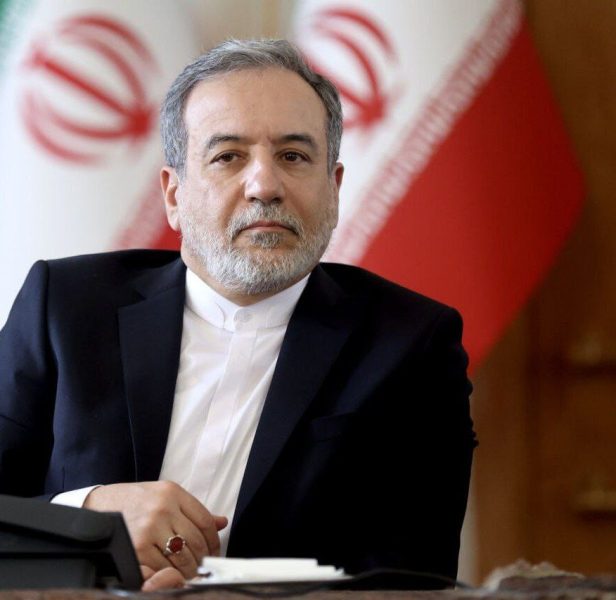 برگزاری گفتگو تلفنی وزرای خارجه ایران و سه کشور اروپایی