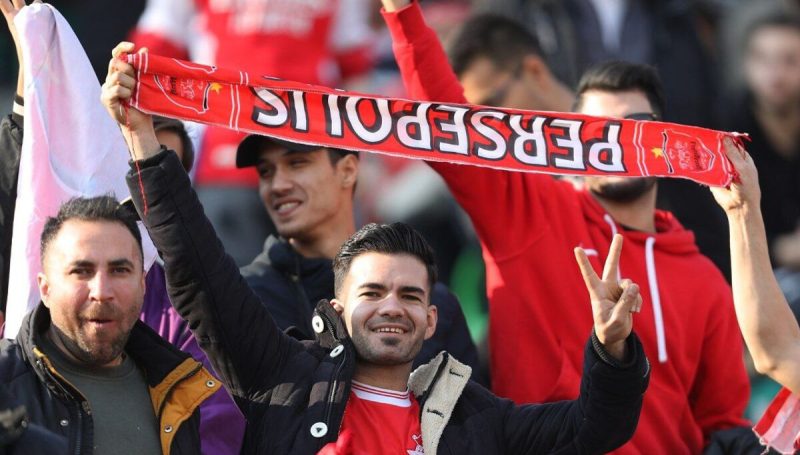 حمله هواداران پرسپولیس به نماینده مجلس
