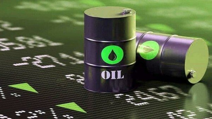 کاهش قیمت نفت در سایه مذاکرات آمریکا با روسیه و اوکراین