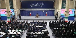 چه ربطی به آمریکا دارد که ایران صنعت هسته‌ای دارد یا ندارد