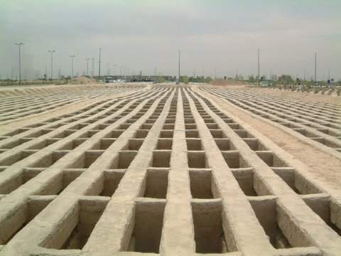 خانه آخرت متری چند؟