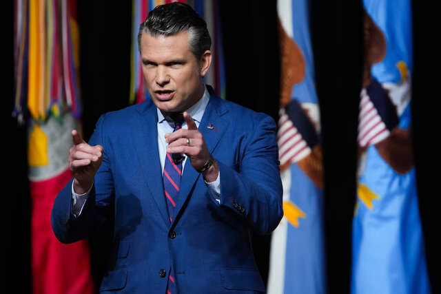 وزیر جنگ آمریکا: واشنگتن آماده ورود به جنگ و پیروزی است