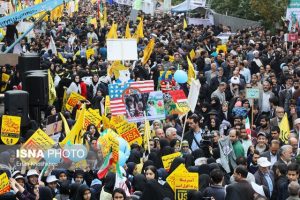 مراسم راهپیمایی ۱۳ آبان آغاز شد