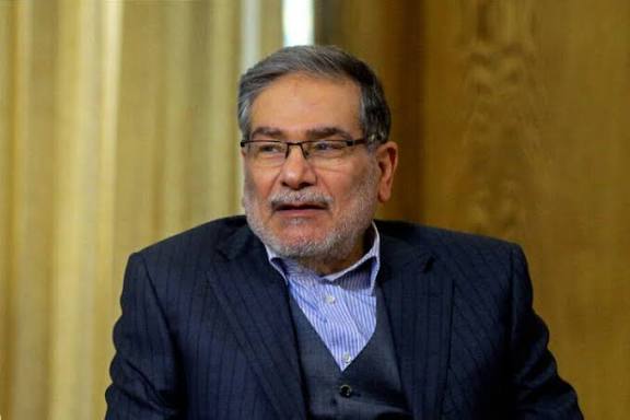 شمخانی: نیروی دریایی قدرتی است که معادلات را بازنویسی می‌کند