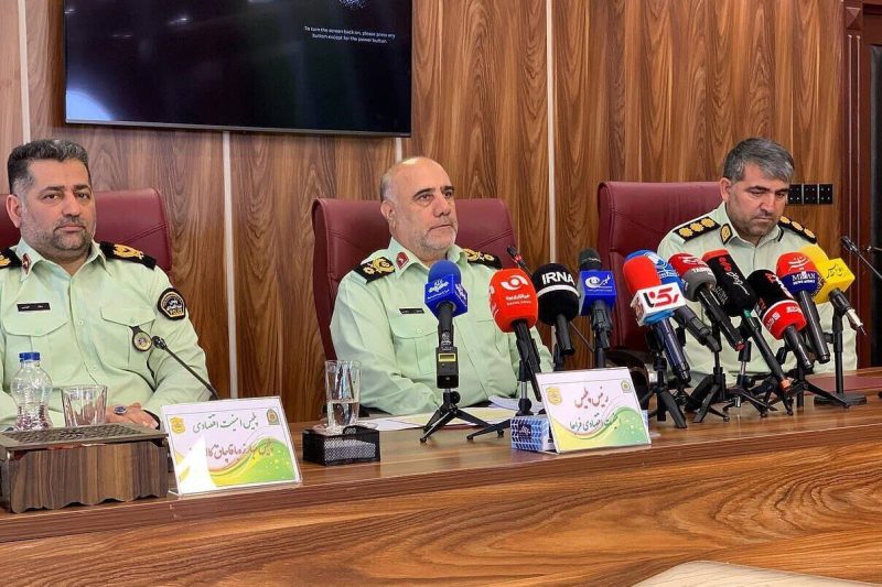 حدود ۳۰ میلیارد دلار قاچاق در کشور انجام می‌شود