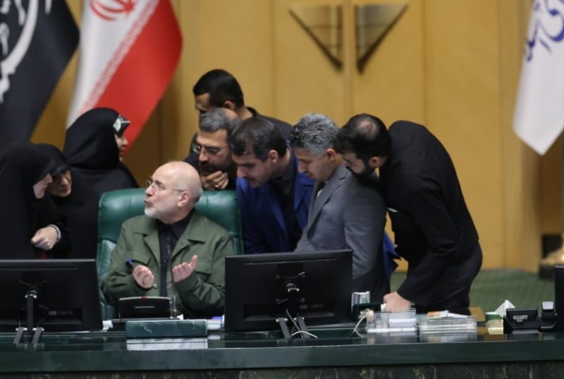مجلس از توضیحات پاسخ وزیر بهداشت قانع شد