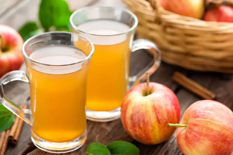 ۱۰ نوشیدنی برای کاهش طبیعی التهاب و درد