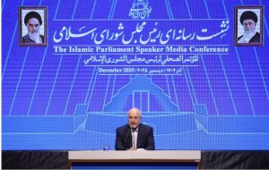 ایستادگی ملت ایران در برابر رژیم صهیونستی را با حل مشکلات مردم جبران میکنیم