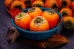 آیا خرمالو واقعا باعث انسداد روده می‌شود؟